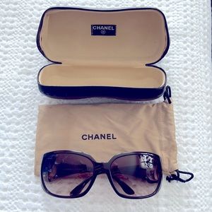 Vintage Chanel Sunglasses with case and travel bag